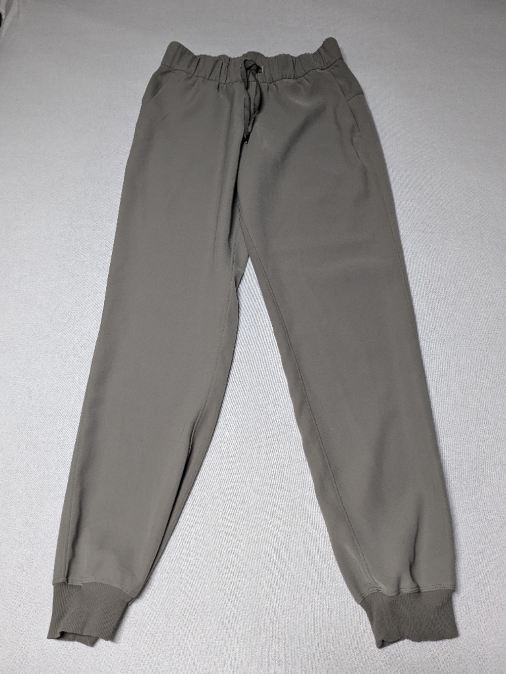 Lululemon On The Fly Joggers - Size 4